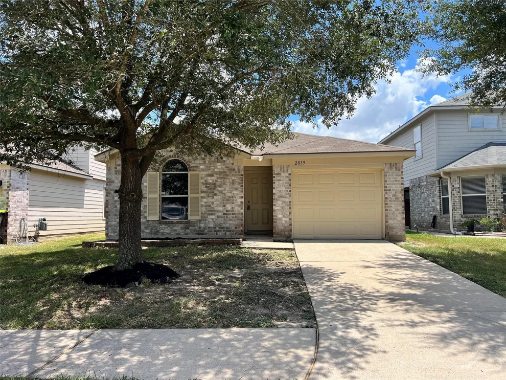 Unit for sale at 2839 Oakland Brook Street, Houston, TX 77038