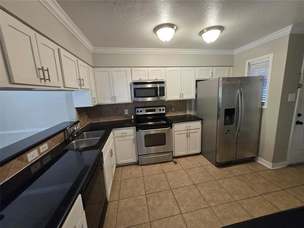 Unit for sale at 5661 Birchmont Drive, Houston, TX 77091