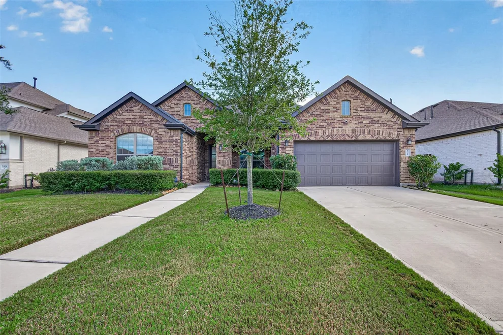 Unit for sale at 5814 Lavaca Lane, Manvel, TX 77578