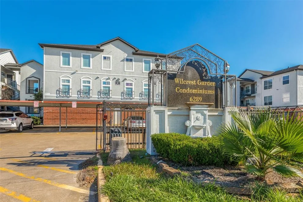 Unit for sale at 6289 Wilcrest Drive, Houston, TX 77072