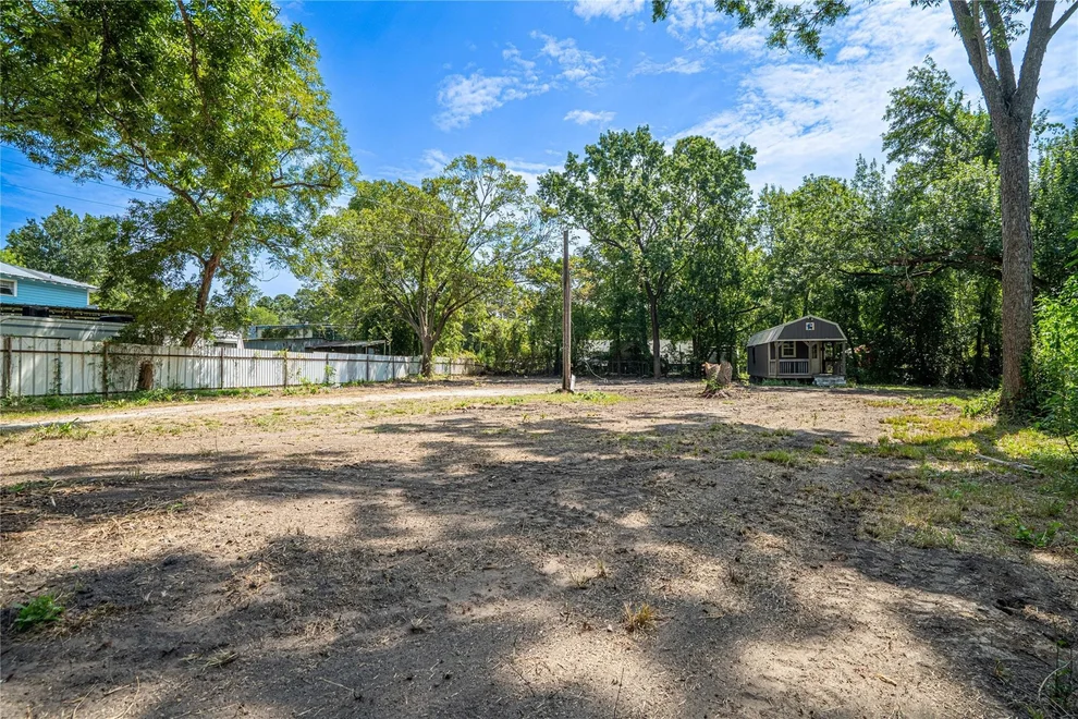 Unit for sale at 4906 Edgewater Drive, Houston, TX 77093