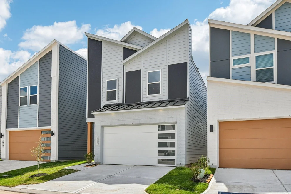 Unit for sale at 3008 La Rambla Drive, Houston, TX 77047