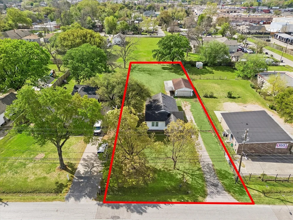 Unit for sale at 414 Rosamond Street, Houston, TX 77076
