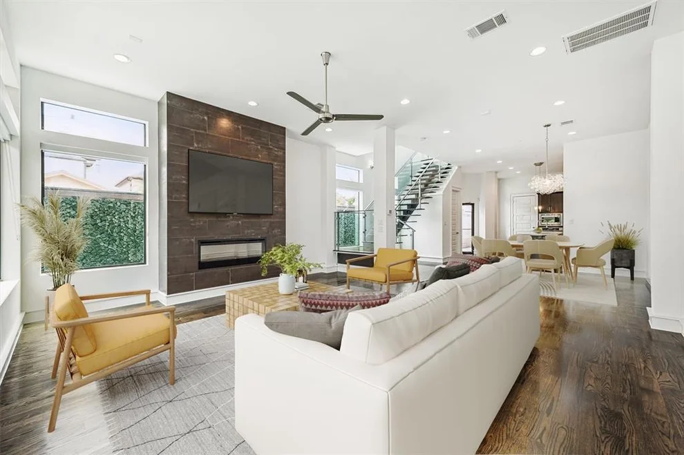 Unit for sale at 1520 Knox Street, Houston, TX 77007