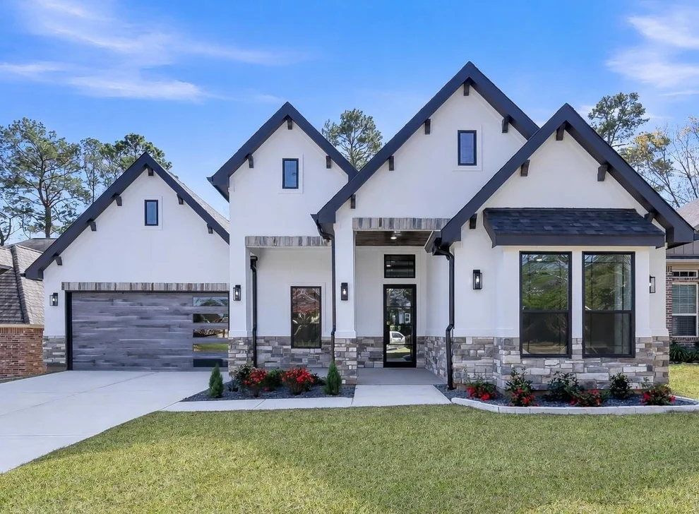 Unit for sale at 213 Woodside Lane, Montgomery, TX 77356