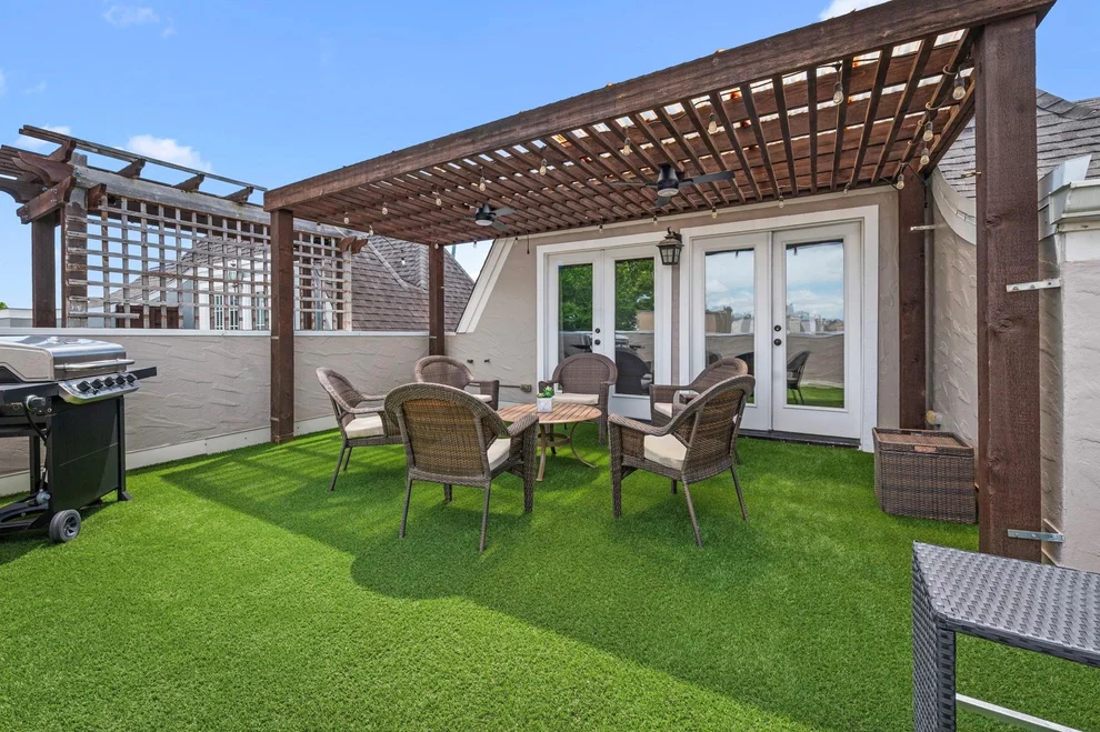 Unit for sale at 821 Lester Street, Houston, TX 77007