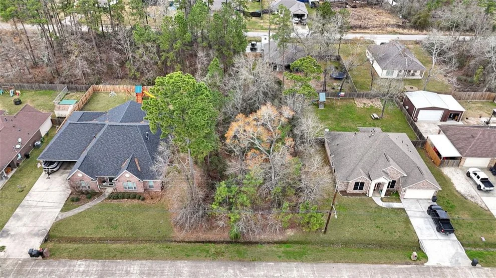 Unit for sale at 2018 Papoose Trail, Crosby, TX 77532