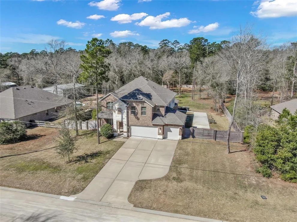 Unit for sale at 161 Temple Lane, New Waverly, TX 77358