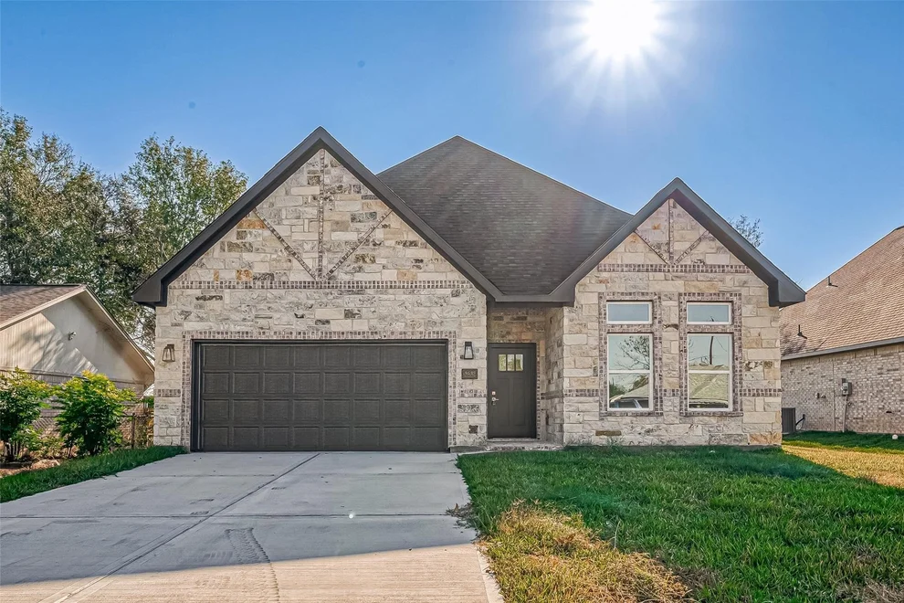 Unit for sale at 3635 Needville Avenue, Needville, TX 77461