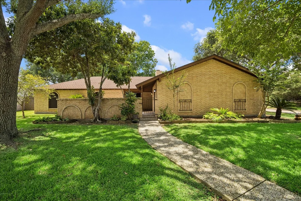 Unit for sale at 3602 Pine Court, Missouri City, TX 77459