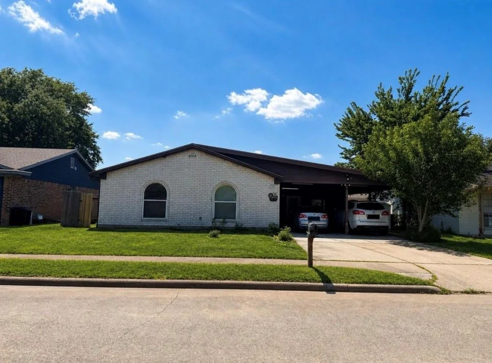Unit for sale at 13907 Bearwood Road, Houston, TX 77038