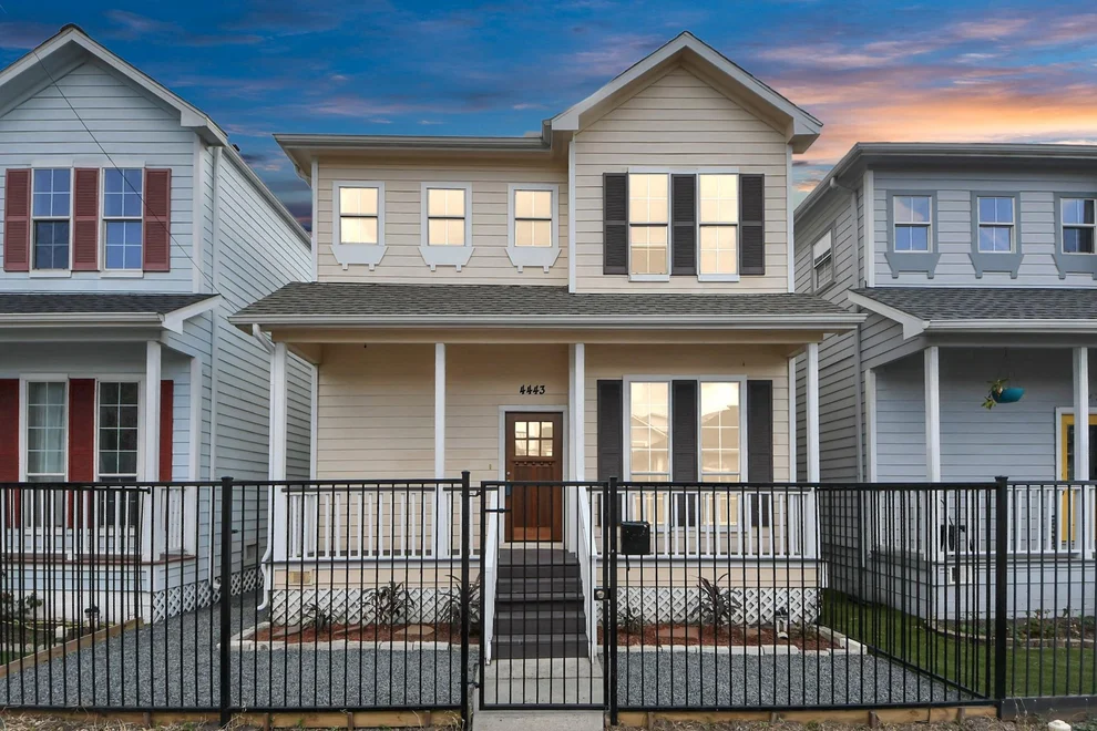 Unit for sale at 4443 Spencer Street, Houston, TX 77007