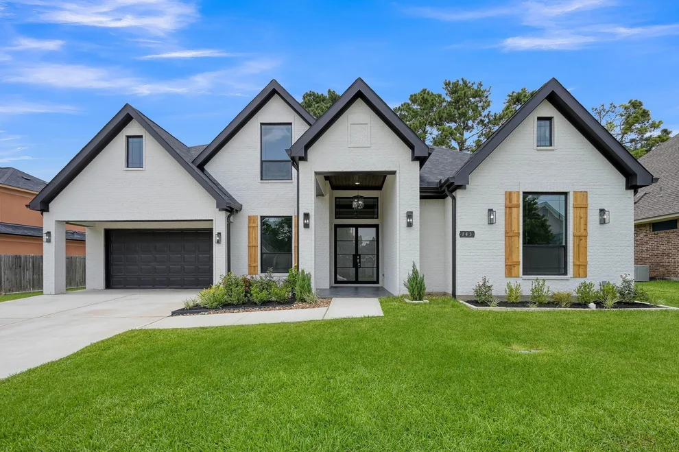 Unit for sale at 143 Bent Tree Lane, Montgomery, TX 77356