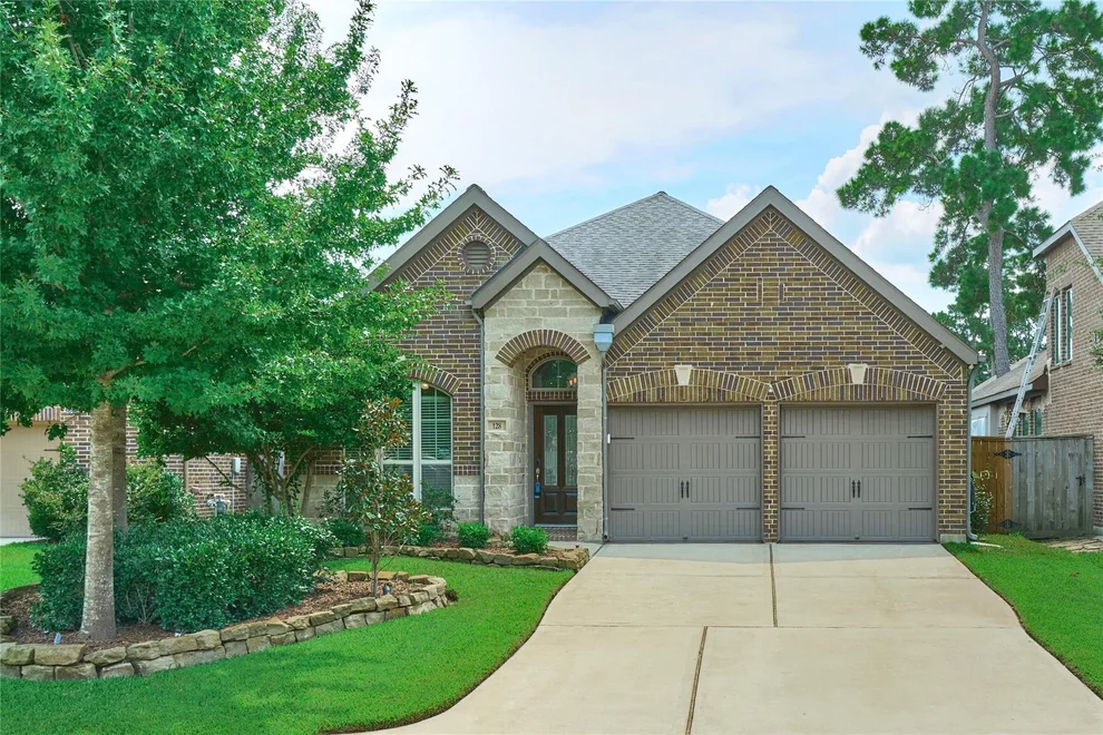 Unit for sale at 128 Buckeye Drive, Montgomery, TX 77316