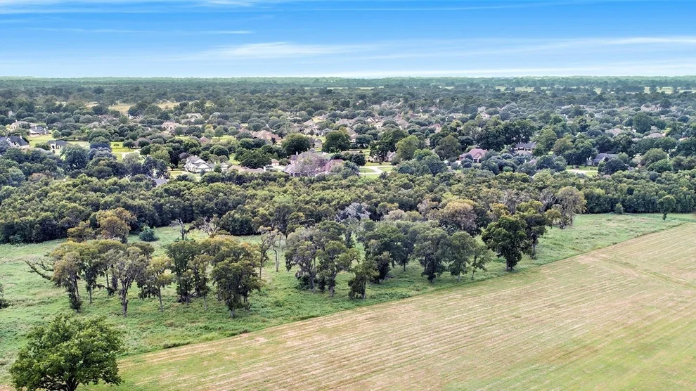 Unit for sale at 1 Riverbend Court, Fulshear, TX 77441
