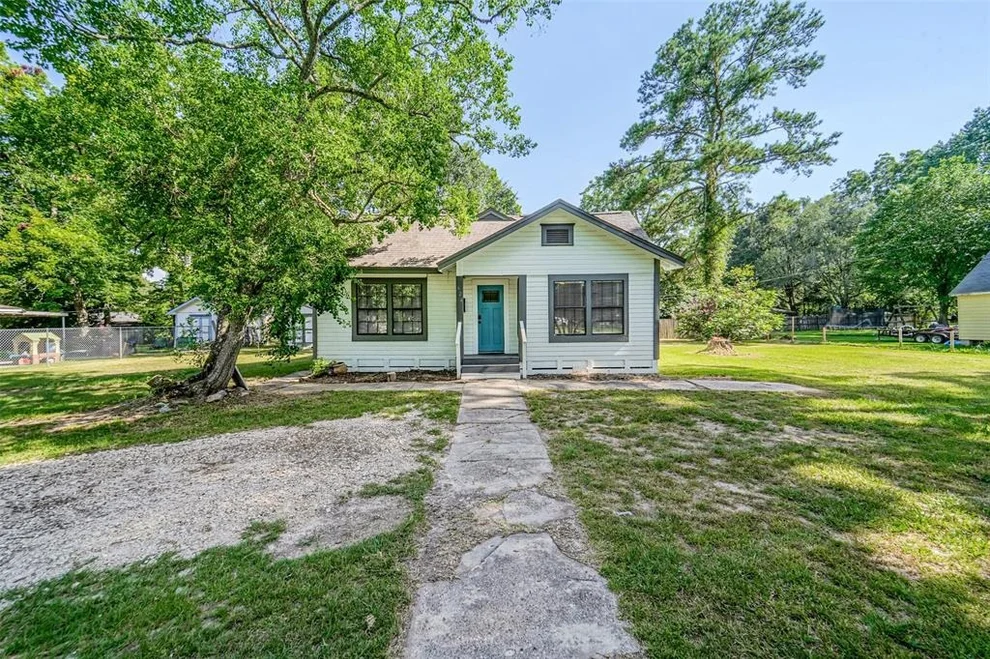 Unit for sale at 624 Truman Street, Cleveland, TX 77327
