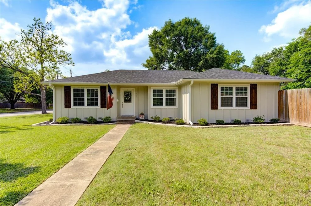 Unit for sale at 903 Lane Street, Navasota, TX 77868