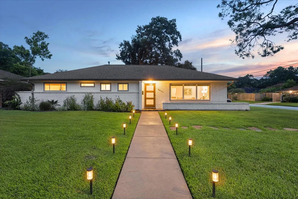 Unit for sale at 4429 Tonawanda Drive, Houston, TX 77035