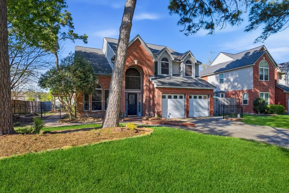 Unit for sale at 3203 Creek Manor Drive, Houston, TX 77339