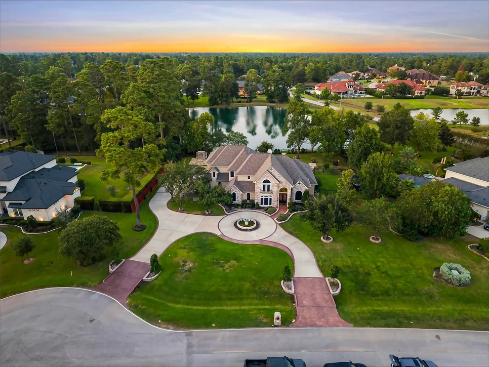 Unit for sale at 7806 Bent Green Lane, Spring, TX 77389