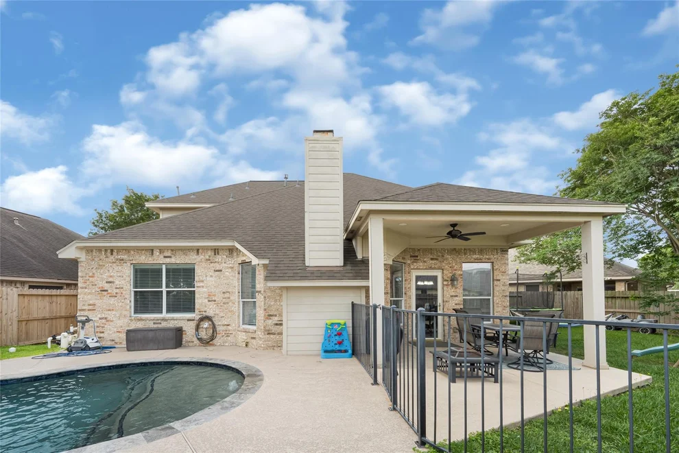 Unit for sale at 4250 Applerock Drive, Baytown, TX 77521
