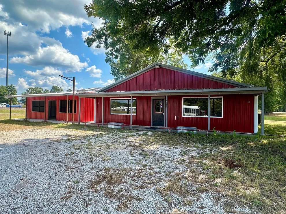 Unit for sale at 10950 Highway 150, Shepherd, TX 77371