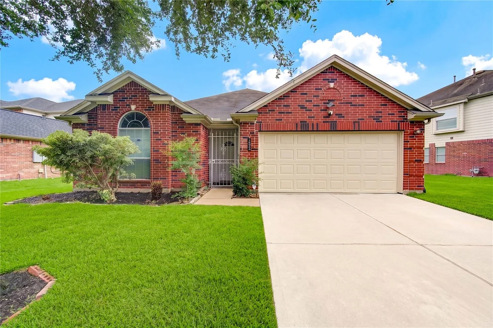 Unit for sale at 14027 Coveney Drive, Houston, TX 77090