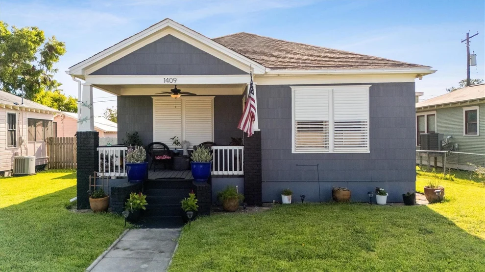Unit for sale at 1409 Milam Drive, Galveston, TX 77551