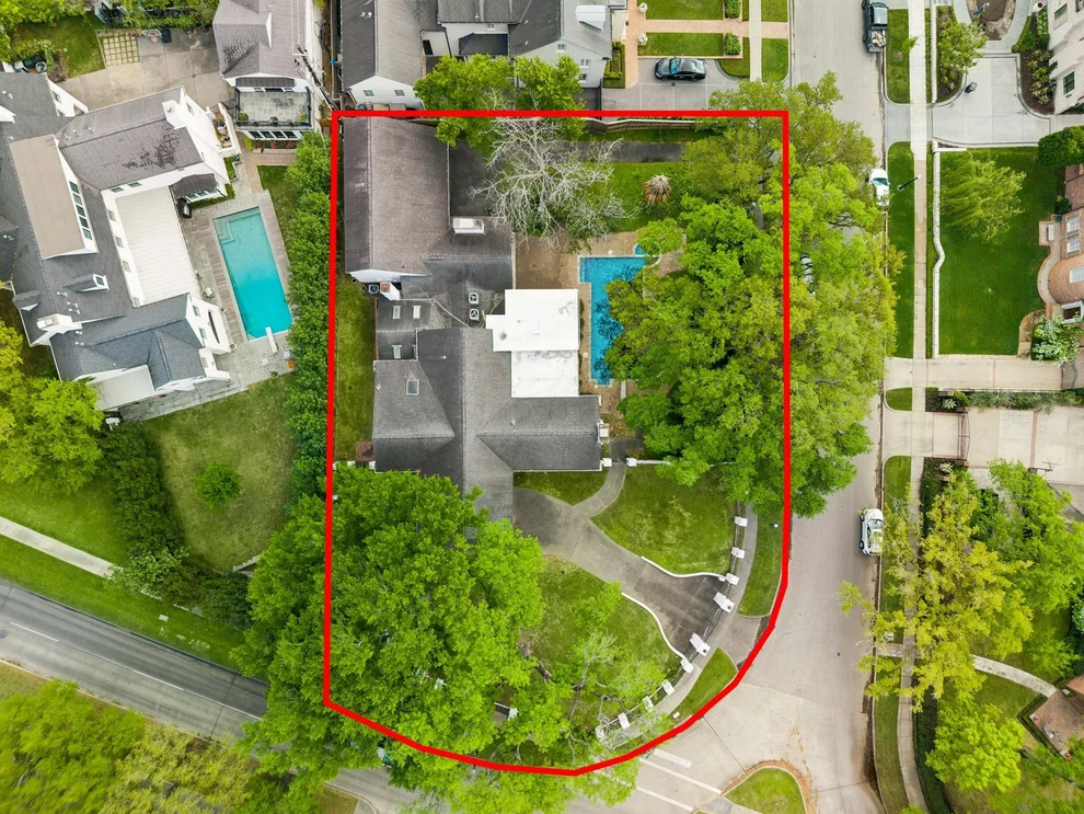 Unit for sale at 1811 Kirby Drive, Houston, TX 77019