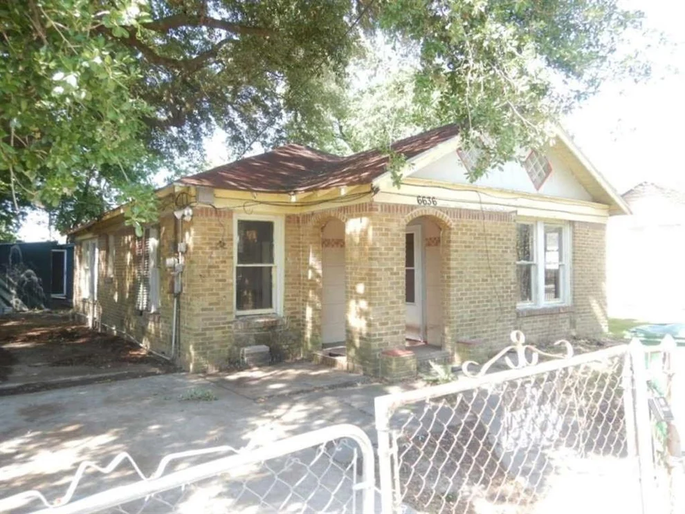 Unit for sale at 6636 Avenue P, Houston, TX 77011