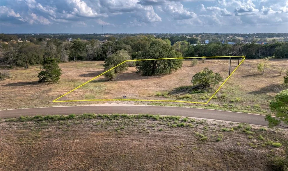 Unit for sale at 14 Orchard Oaks Lane, Brenham, TX 77833