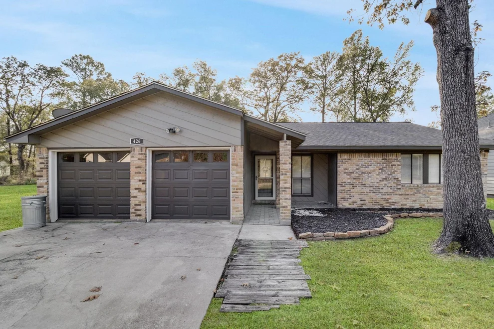 Unit for sale at 426 Candlelight Lane, Livingston, TX 77351