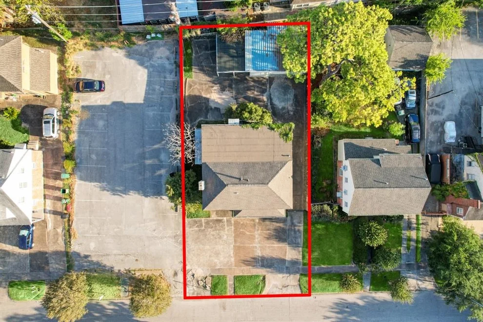 Unit for sale at 2215 Dorrington Street, Houston, TX 77030