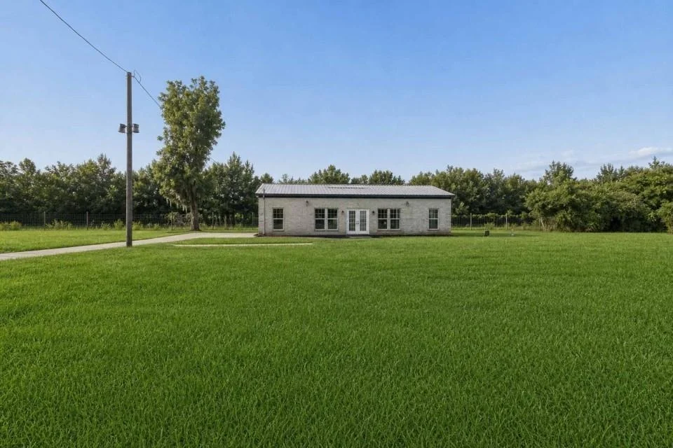 Unit for sale at 638 Kelly Lane, Holiday Lakes, TX 77515