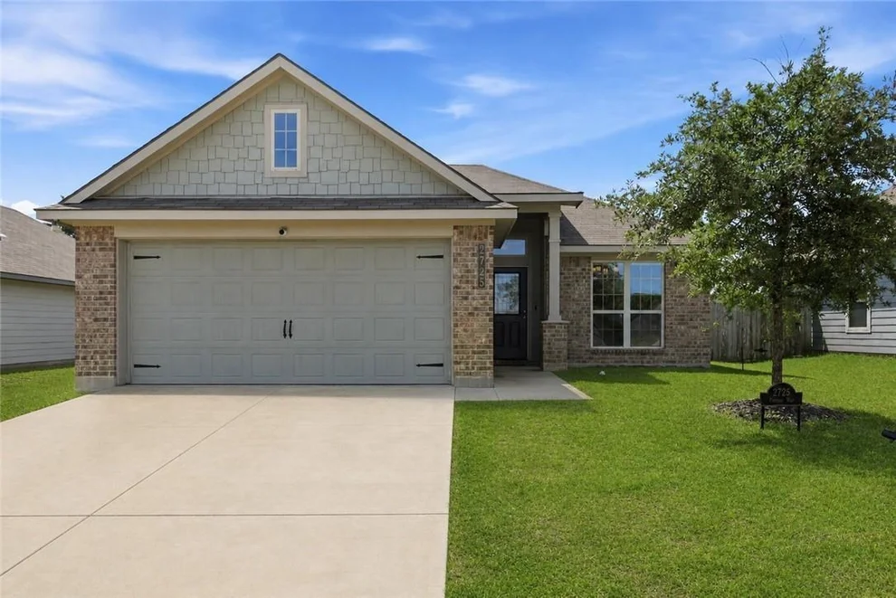 Unit for sale at 2725 Porters Way, Bryan, TX 77803