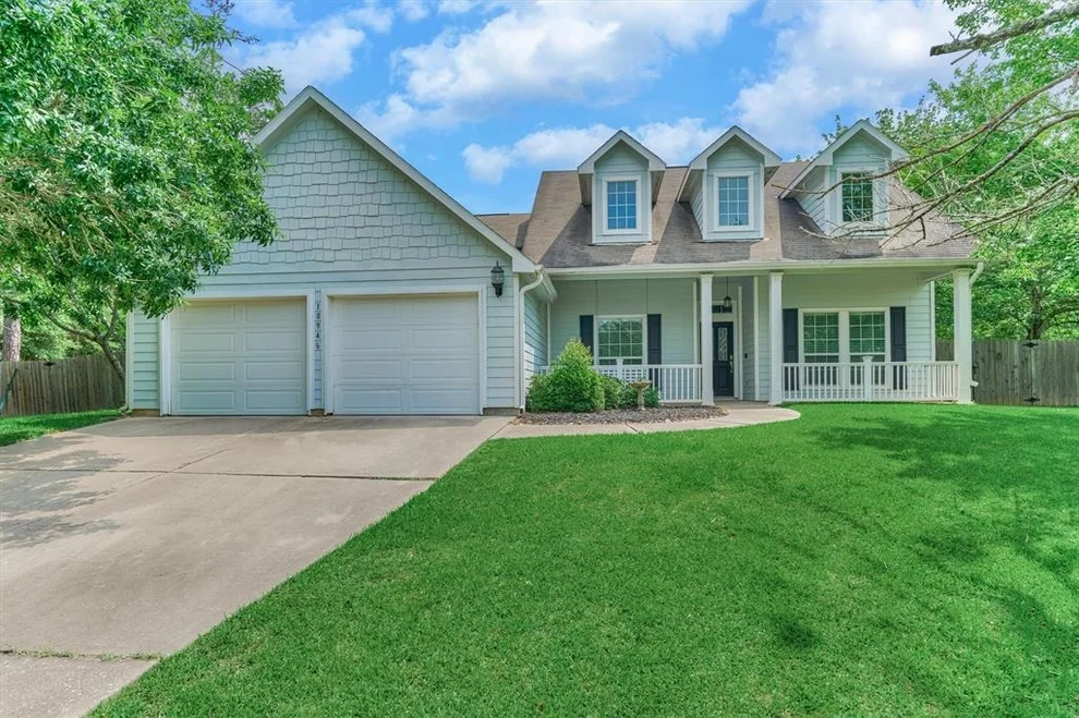 Unit for sale at 10946 Sunflower Drive, Conroe, TX 77318