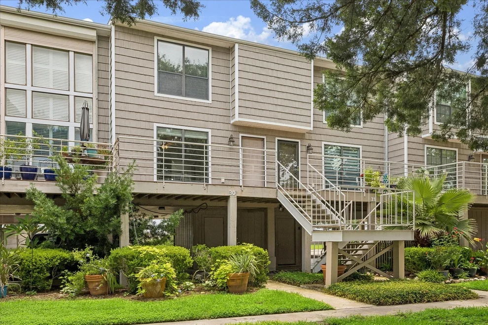 Unit for sale at 30 Lakewood Lane, Seabrook, TX 77586