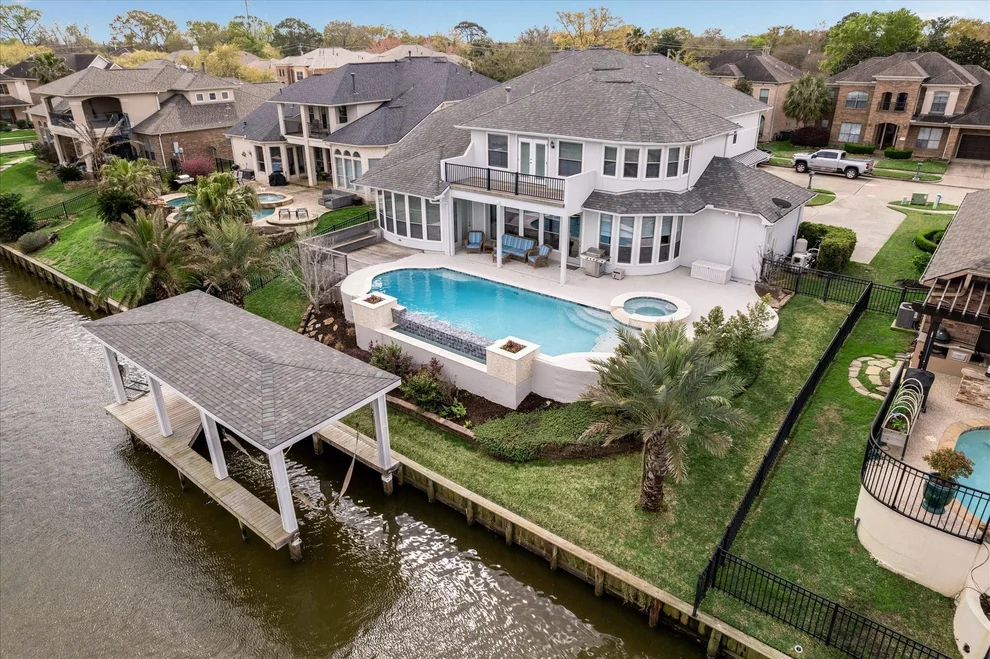 Unit for sale at 2014 Ketch Court, Seabrook, TX 77586
