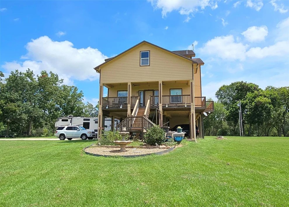 Unit for sale at 236 County Road 406, Palacios, TX 77465