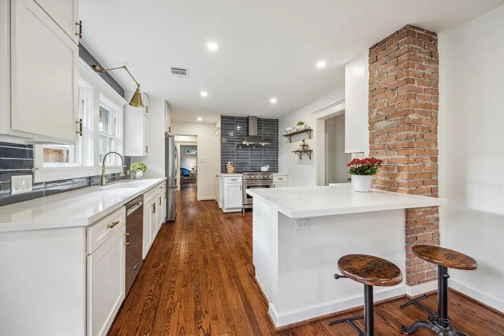 Unit for sale at 1011 W Gardner Street, Houston, TX 77009