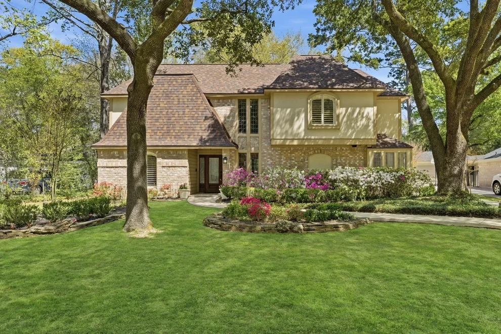 Unit for sale at 20 Falling Star Road, The Woodlands, TX 77381