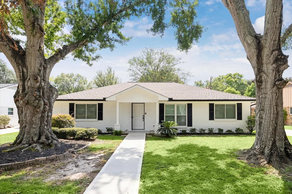 Unit for sale at 5615 Indigo Street, Houston, TX 77096