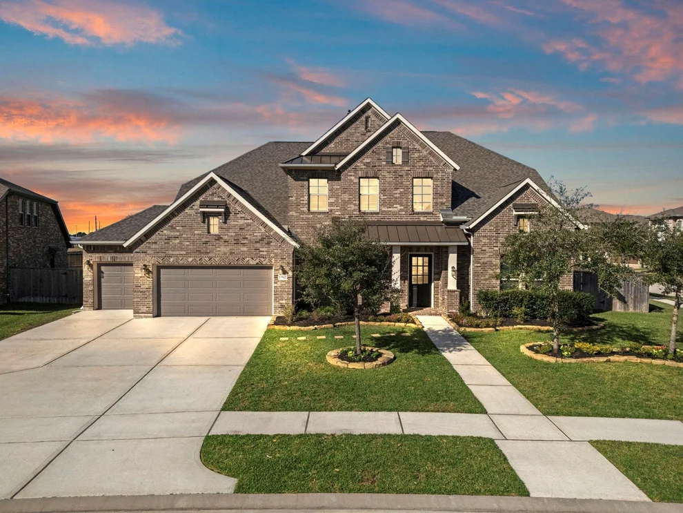 Unit for sale at 18935 Wild Thornberry Drive, Tomball, TX 77377