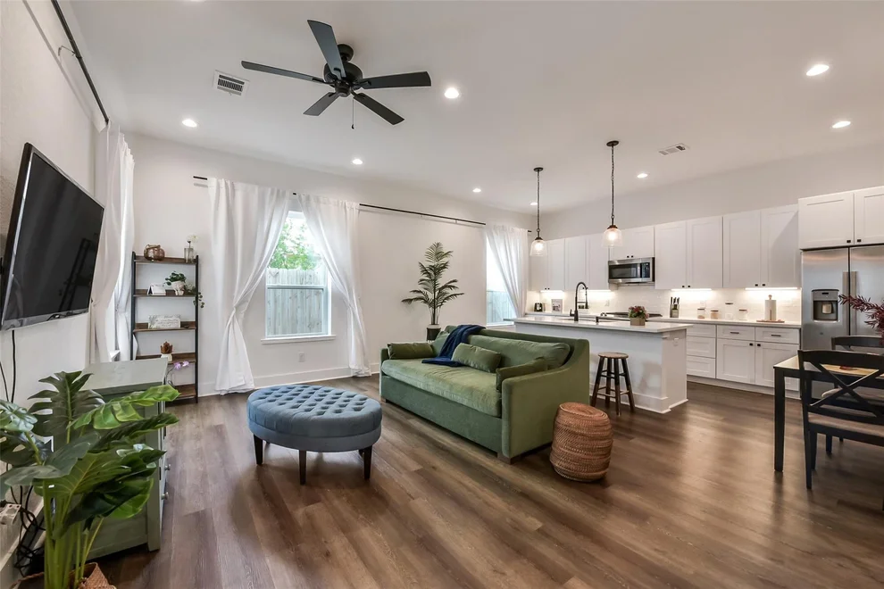 Unit for sale at 1228 Mcneil Street, Houston, TX 77009