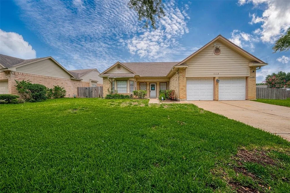 Unit for sale at 3118 Lakefield Way, Sugar Land, TX 77479