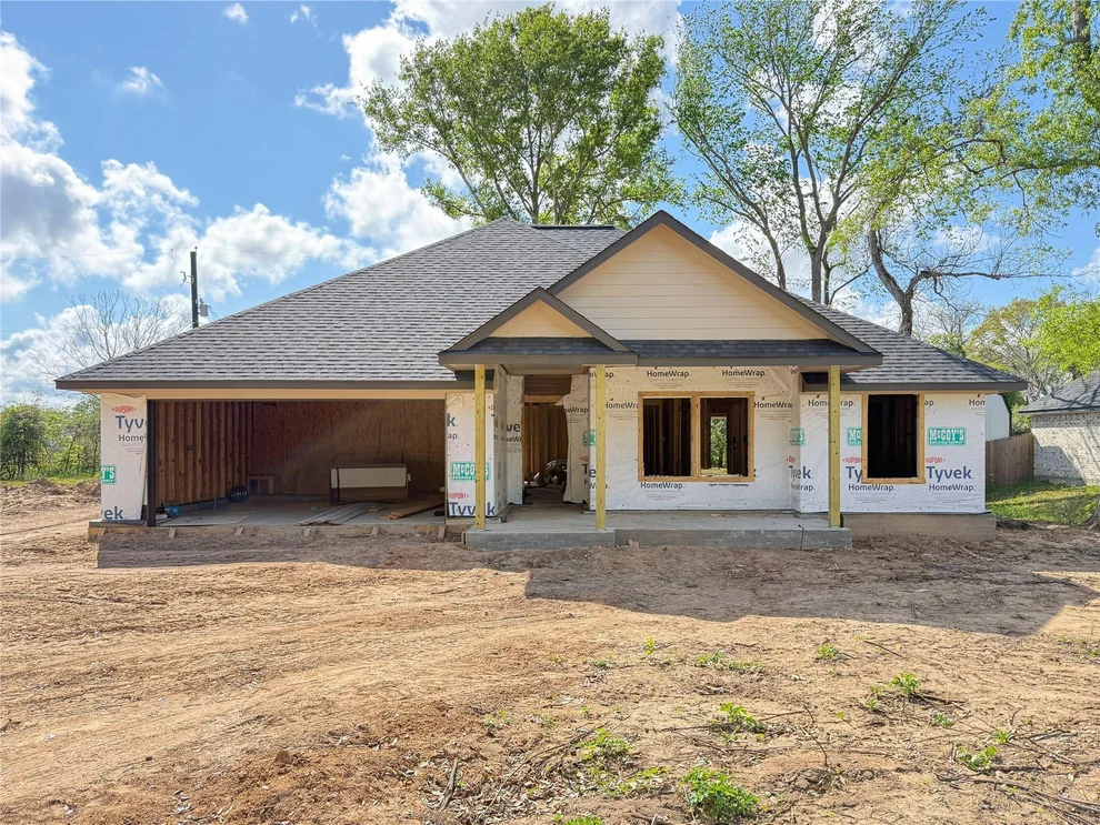 Unit for sale at 50 Nelson Court, Jones Creek, TX 77541