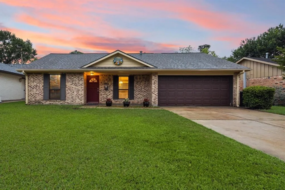 Unit for sale at 5911 Hewitt Drive, Houston, TX 77092