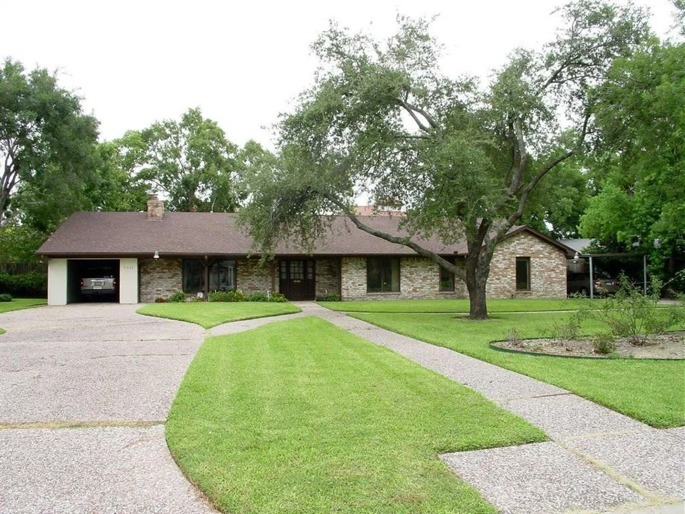 Unit for sale at 5512 Valerie Street, Houston, TX 77081