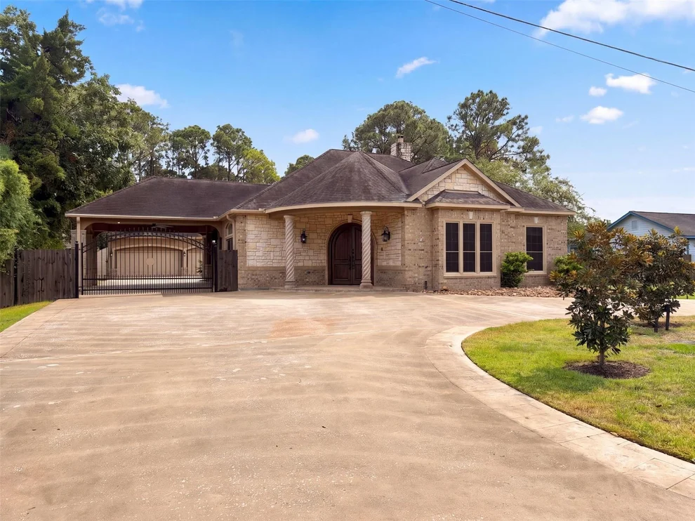 Unit for sale at 1005 Lewis Drive, Kemah, TX 77565