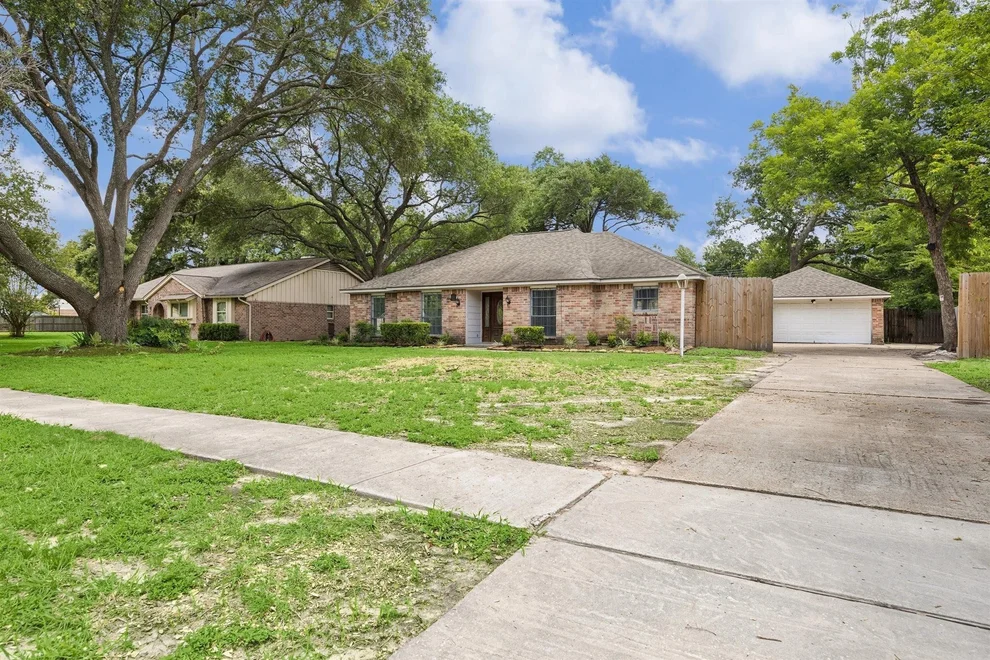 Unit for sale at 15510 Jersey Drive, Houston, TX 77040
